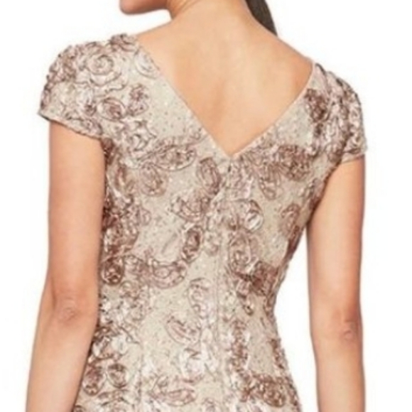 Alex Evenings Beige Floral Midi Dress - Picture 4 of 7
